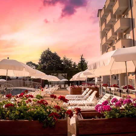 Hotel Aurora セインツ・コンスタンティン＆ヘレナ エクステリア 写真
